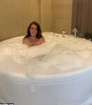 REDHEAD GODDESS aka myersquats new hot onlyfans leaked nudes