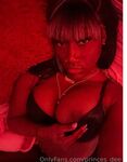 TikTok ebony girl Leaked Pics