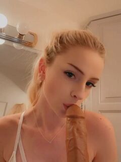 MsFiiire Dildo Blowjob Cumshot Onlyfans Video Leaked