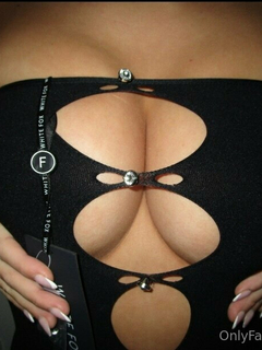 Breckie Hill onlyfans collection